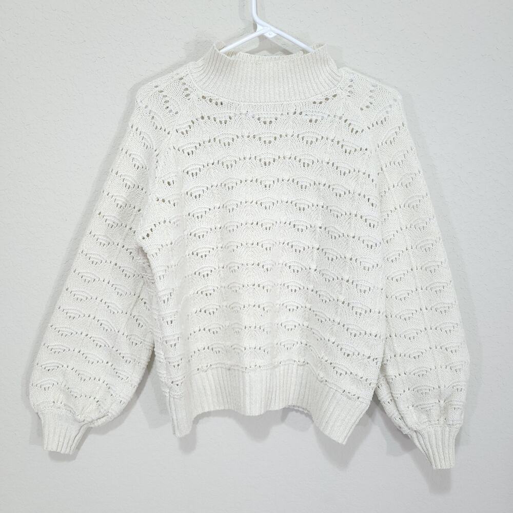 Time and Tru Sweater Womens Medium Cream and Gold Metallic Sparkle Casual Winter